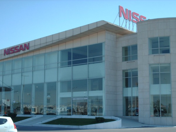 NISSAN WORKSHOP AND SHOWROOM IN THESSALONIKI